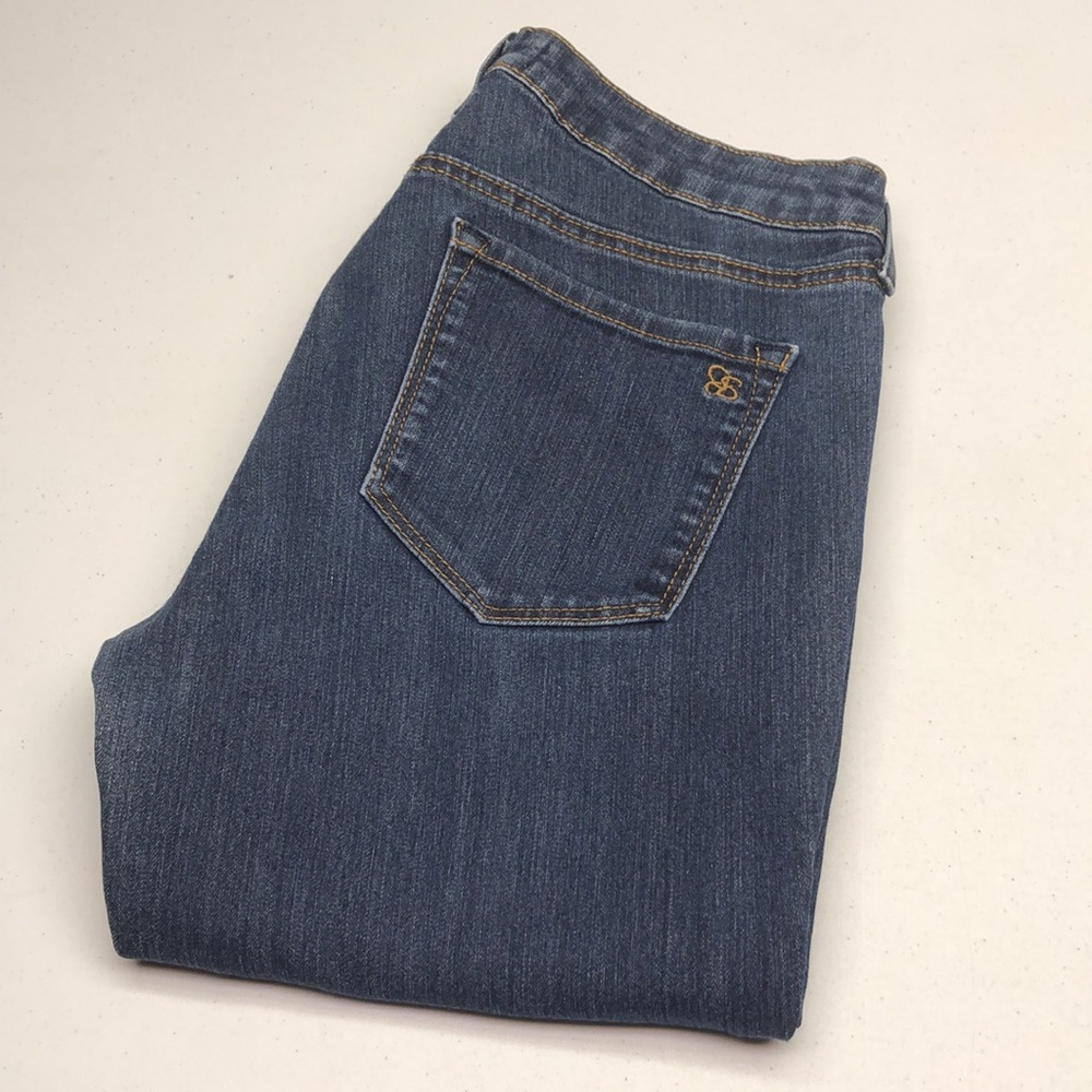 JESSICA SIMPSON KISS ME BOOTCUT MID-RISE JEANS 28x32 ⭐️